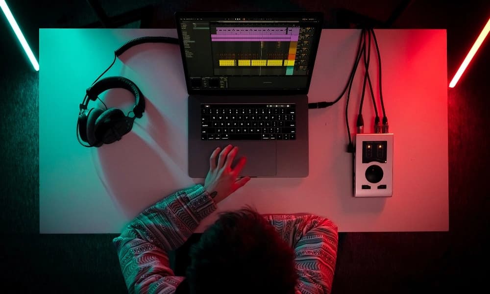 Was ist der Unterschied zwischen Mixing und Mastering von Musik?