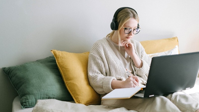 10 important music production tips for beginners - watch and learn from others