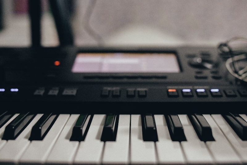 8 Easiest Instruments to Learn for Musicians on a Budget - keyboard