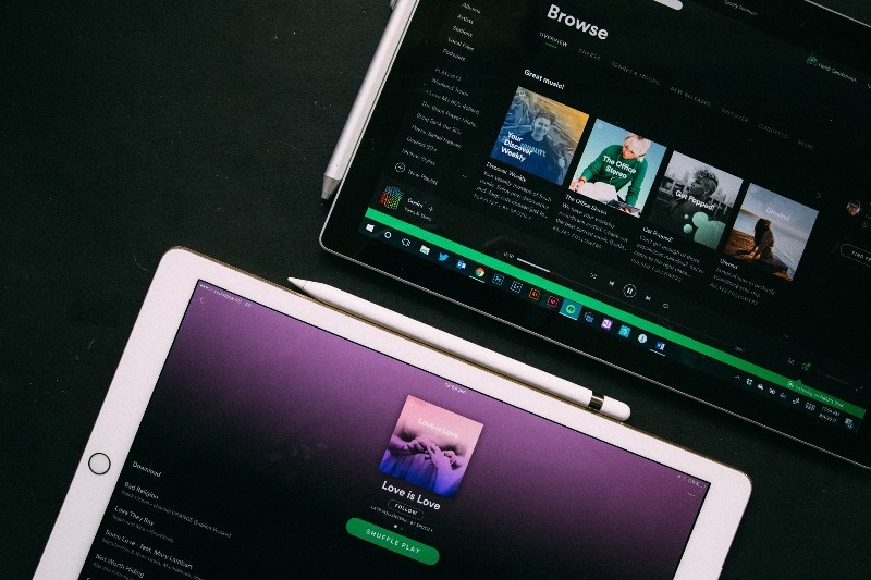 How Much Does TIDAL Pay Per Stream compared to Spotify and Apple Music