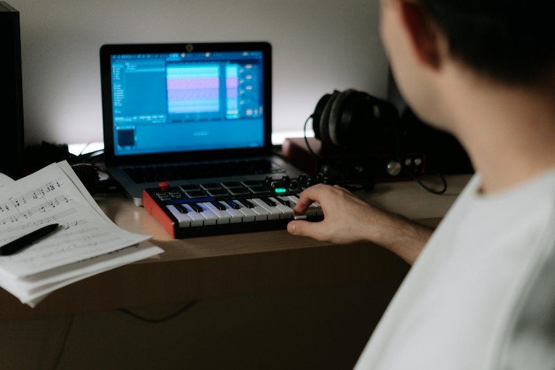 How to Split Royalties with Producers and Songwriters